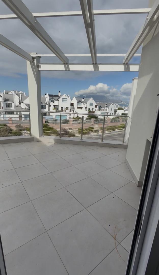To Let 1 Bedroom Property for Rent in Big Bay Western Cape